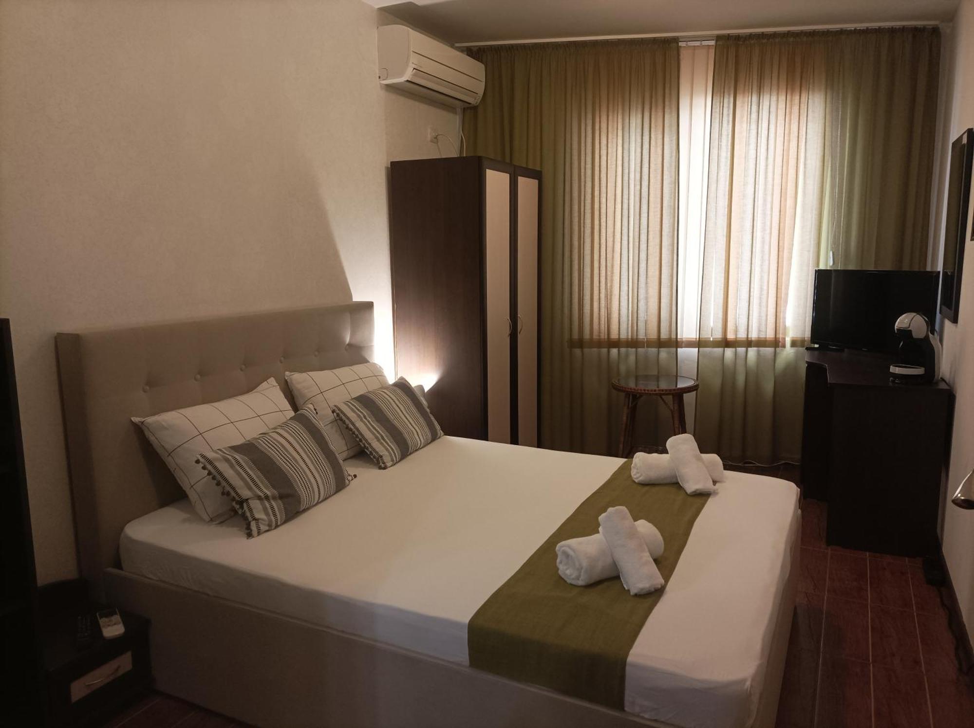 Cosy Apartments And Spectacular Rooms Fotiadis Weliko Tarnowo Exterior foto