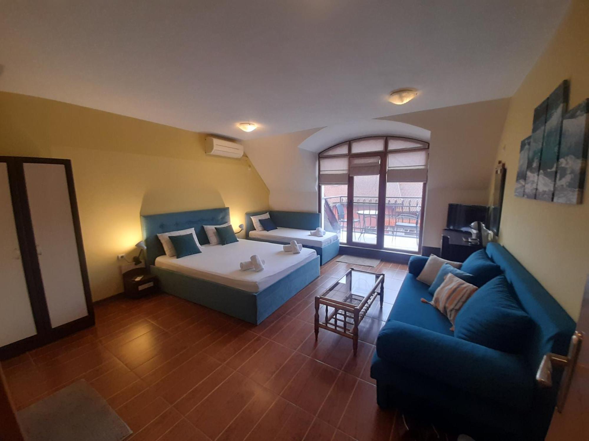 Cosy Apartments And Spectacular Rooms Fotiadis Weliko Tarnowo Exterior foto